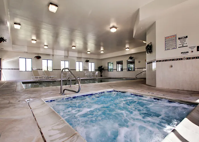 Hampton - Starved Rock Area Hotel